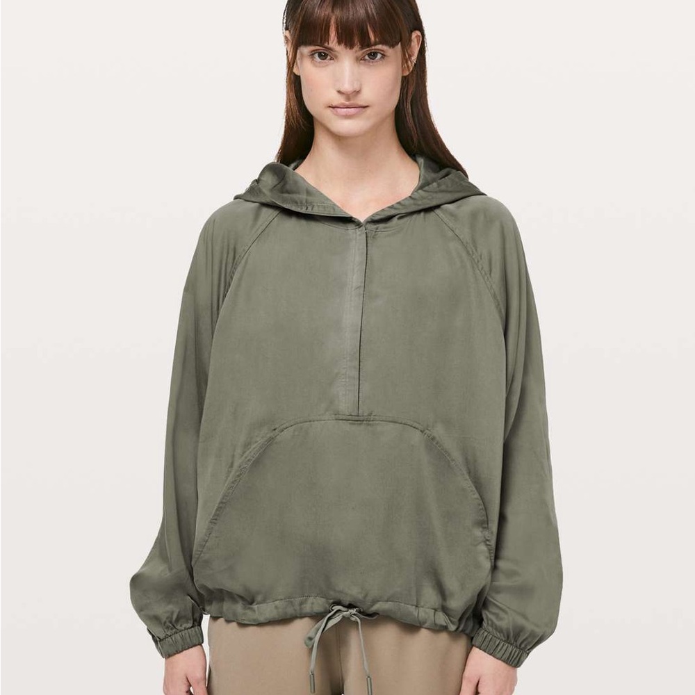 Lululemon City Stroll Hoodie in Sage Green